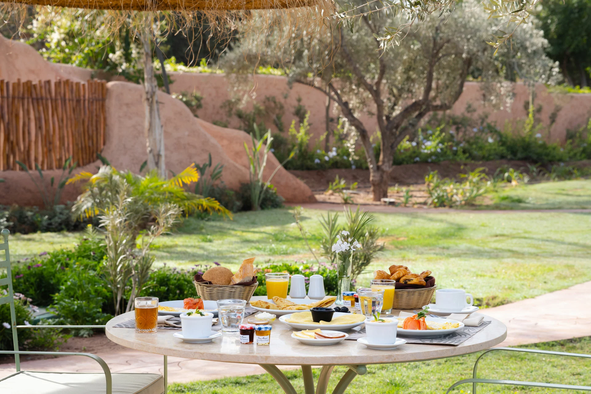 Restaurant oasis lodge